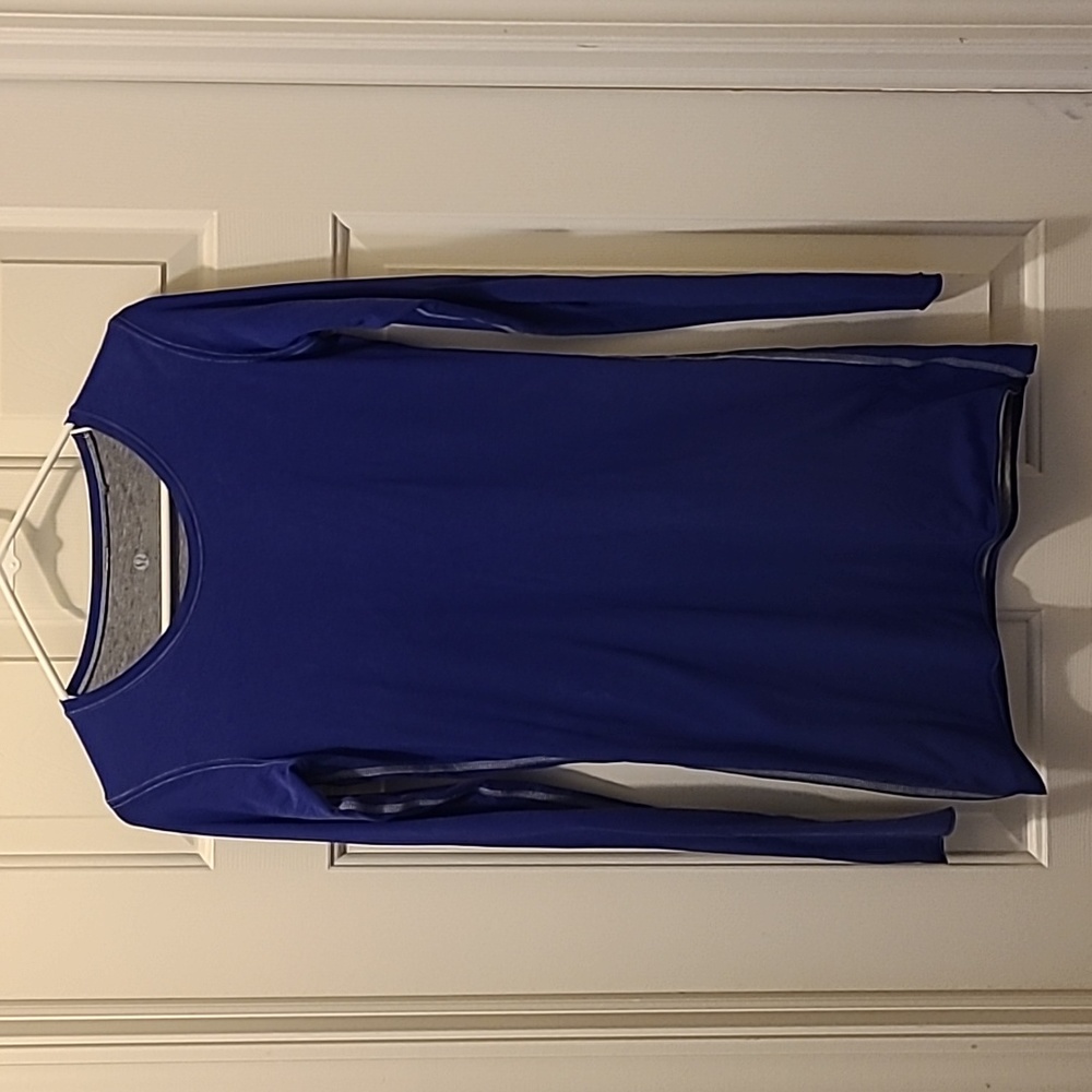 Lululemon Reversible Shirt Size 6